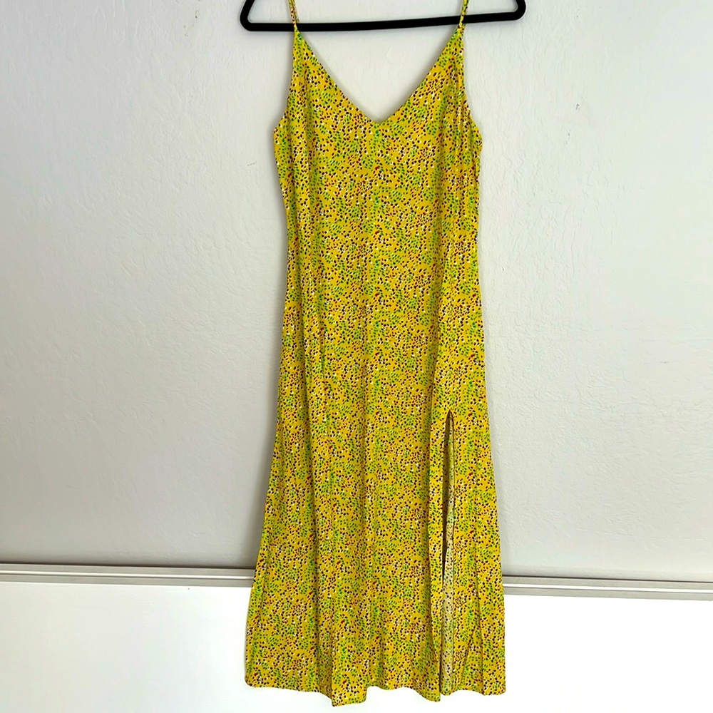 Cute yellow sundress NWT